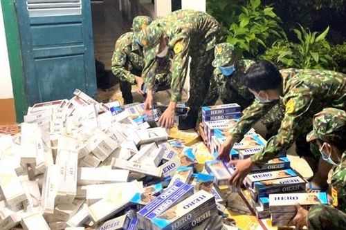 BĐBP An Giang thu giữ 3.400 gói thuốc lá ngoại nhập lậu