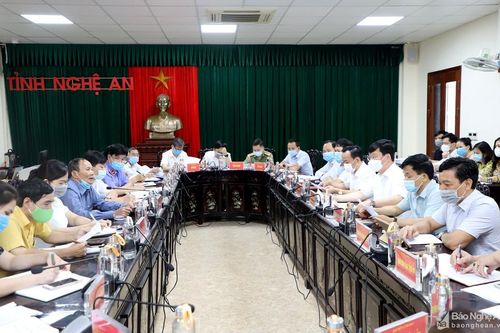 Chủ tịch UBND tỉnh Nguyễn Đức Trung tiếp công dân định kỳ tháng 5