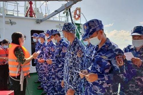 Bạc Liêu: Bầu cử sớm cho 37 cán bộ, chiến sỹ làm nhiệm vụ trên biển