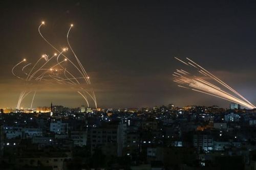 Bên nào thắng trong cuộc đấu ác liệt giữa tên lửa Hamas và hệ thống Vòm Sắt của Israel?