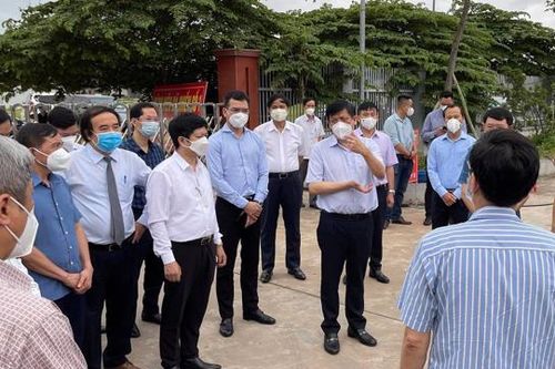 Bệnh viện Bạch Mai hỗ trợ Bắc Giang lập bệnh viện dã chiến