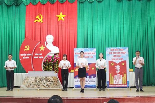 Huyện Định Quán: Nhiều cách làm sáng tạo trong tuyên truyền bầu cử