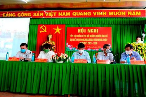 Chủ tịch UBND tỉnh Phạm Thiện Nghĩa và các ứng cử viên đại biểu Hội đồng nhân dân tỉnh tiếp xúc cử tri
