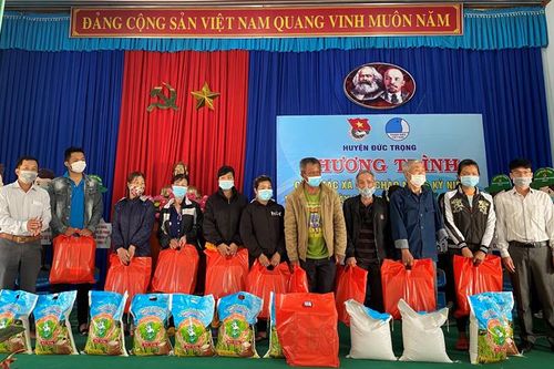 Tuổi trẻ Đức Trọng ra quân tuyên truyền bầu cử và phòng chống dịch
