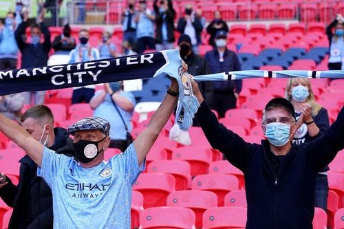 Sang Bồ Đào Nha xem chung kết Champions League, CĐV Man City nhận quà đặc biệt
