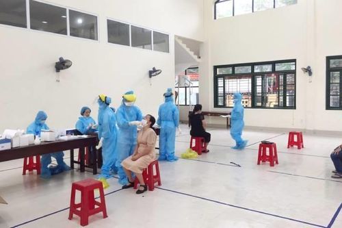 Kết quả xét nghiệm 248 giáo viên, học sinh liên quan cô giáo mắc COVID-19
