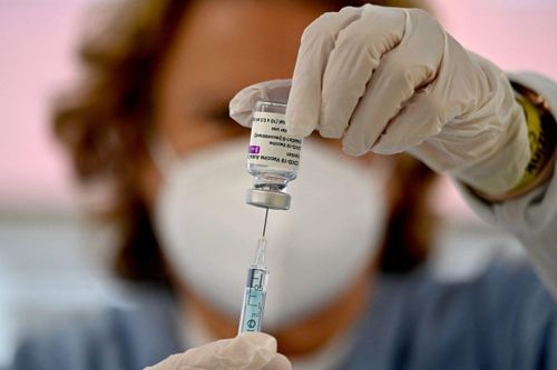 EU đồng ý mở cửa cho những người đã tiêm vaccine COVID-19
