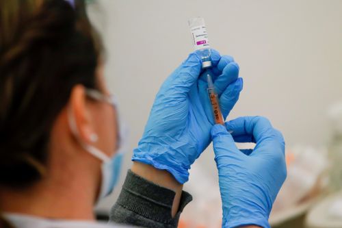 Việt Nam đề nghị Anh xem xét chuyển giao công nghệ vaccine COVID-19