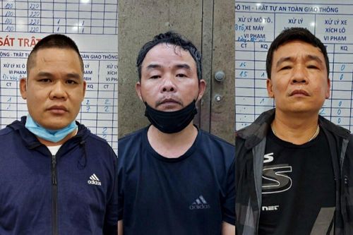 Bắt quả tang ổ nhóm trộm cắp chuyên nghiệp trên xe buýt