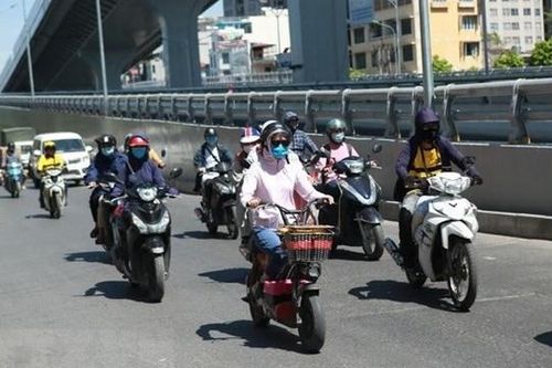 Miền Bắc và miền Trung nắng nóng gay gắt, có nơi trên 39 độ C