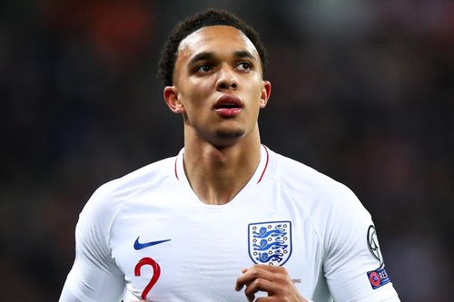 Alexander-Arnold có xứng đáng dự EURO cùng tuyển Anh?