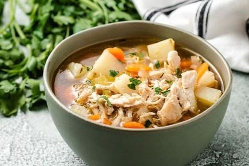 Gà hầm khoai tây ngon miệng cho bữa tối