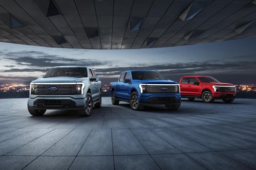 Bán tải điện Ford F-150 Lightning ra mắt, giá khởi điểm 40.000 USD