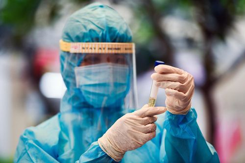 Đề xuất Chính phủ tiêm vaccine Covid-19 cho công nhân sản xuất