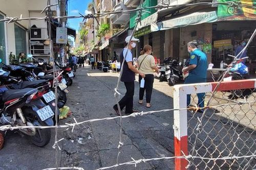 TP Hồ Chí Minh: Tìm người đến quán bánh canh O Thanh và Trung tâm Y khoa Hòa Hảo