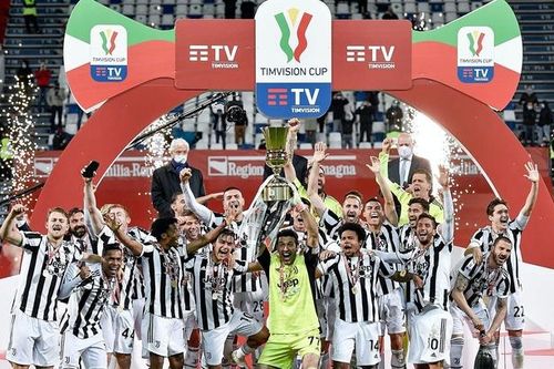 Juventus lập nhiều kỷ lục trong đêm đăng quang Cup Italia