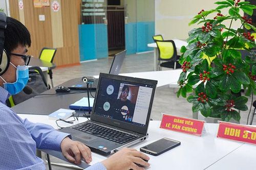 Bộ Giáo dục và Đào tạo hướng dẫn tuyển sinh trong thời gian dịch Covid-19