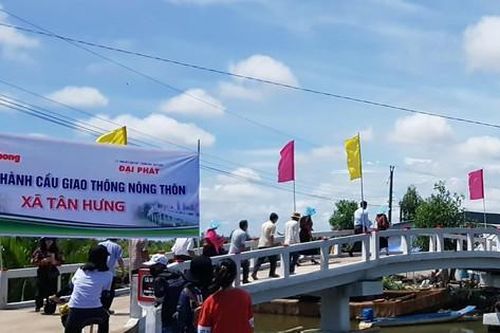 Báo Tiền Phong khánh thành cầu giao thông nông thôn tại Cà Mau