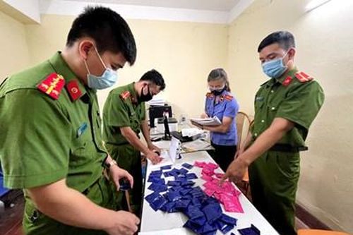 Kiểm sát viên ở 'vùng đất lửa' ma túy