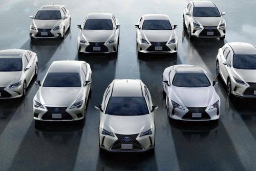 Lexus đã bán được 2 triệu xe hybrid từ năm 2005