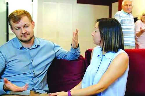 Dâu mới và gánh nặng 'hàn gắn' gia đình