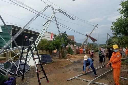 Đắk Nông: Đảm bảo an toàn vận hành lưới điện trước thời tiết cực đoan