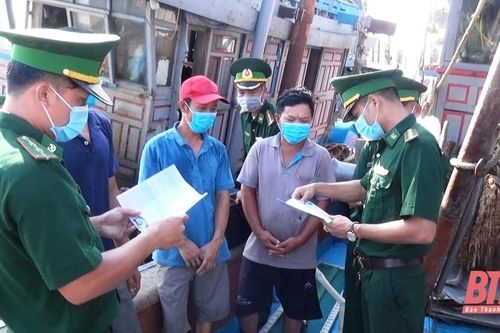 Đồn Biên phòng Hải Hòa tuyên truyền phòng, chống dịch COVID-19 và chống xuất nhập cảnh trái phép