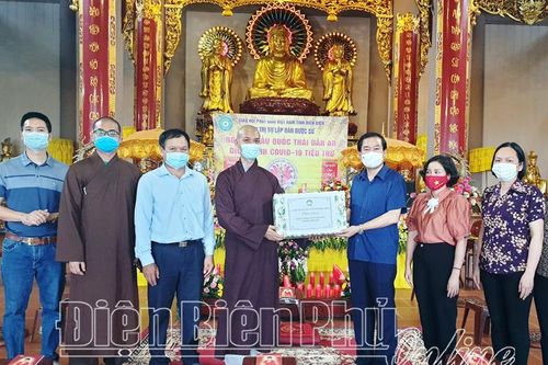 Ủy ban MTTQ Việt Nam tỉnh chúc mừng Đại lễ Phật đản