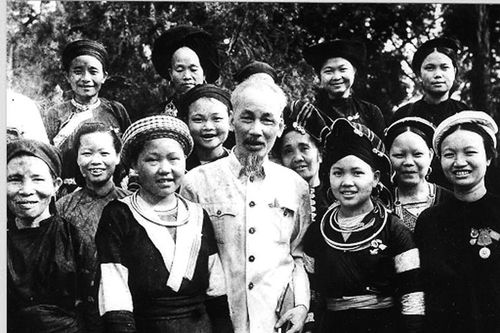 Bác Hồ trong lòng dân Tây Nguyên