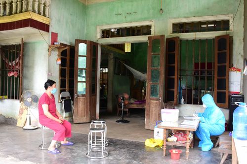 916 người về từ vùng dịch