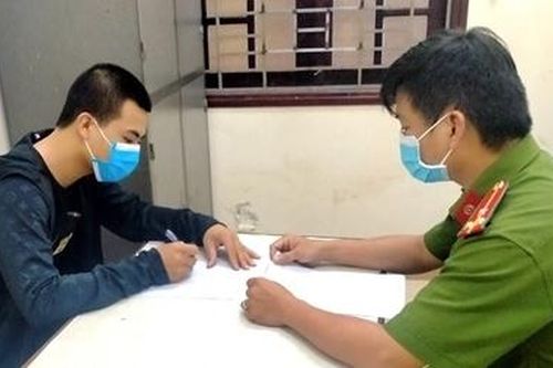 Hối lộ 150 triệu đồng xin thoát tội hoạt động 'tín dụng đen'