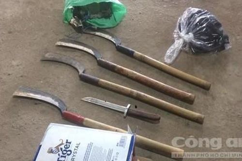 Hai nhóm hẹn nhau ra nghĩa trang quyết chiến, 1 người chết, 1 người nguy kịch