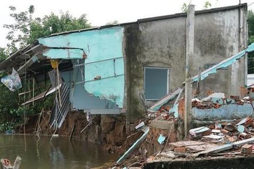 ĐBSCL: Tái diễn tình trạng sạt lở kinh hoàng