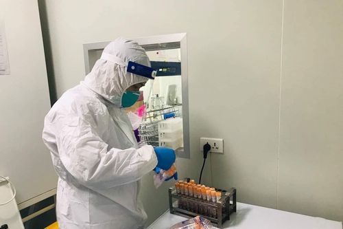 Hà Nội thêm 2 ca nghi mắc COVID-19, một người liên quan cựu giám đốc Hacinco