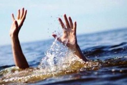 Nghệ An: Đến nhà ông chơi, hai cháu bé đuối nước thương tâm