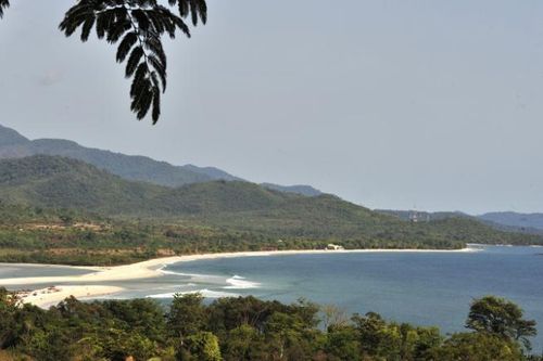 Nghi ngờ quanh việc Trung Quốc tặng Sierra Leone 55 triệu USD