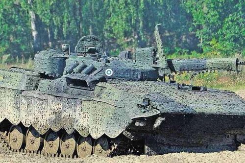 Xe chiến đấu bộ binh chủ lực Liên Xô sản xuất đâm nhau tại Phần Lan