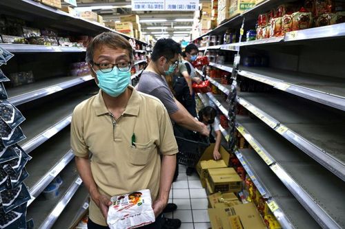 Tại sao 'trận địa phòng dịch' của Đài Loan và Singapore thất thủ?