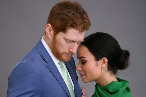Tạo hình Harry và Meghan trong 'Bỏ trốn khỏi cung điện'