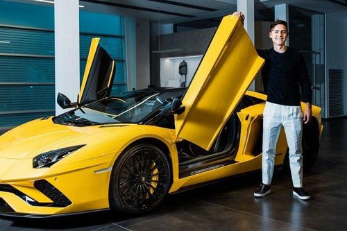 Siêu xe Lamborghini Aventador S Roadster của Paulo Dybala có gì?
