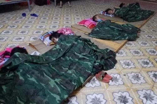 'Nhiều em bé ở Điện Biên đi cách ly chỉ có một bộ quần áo trên người'
