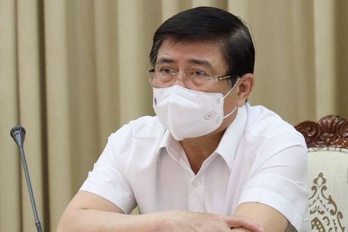 Truy nguồn tin giả 'TP.HCM yêu cầu người dân không ra đường'