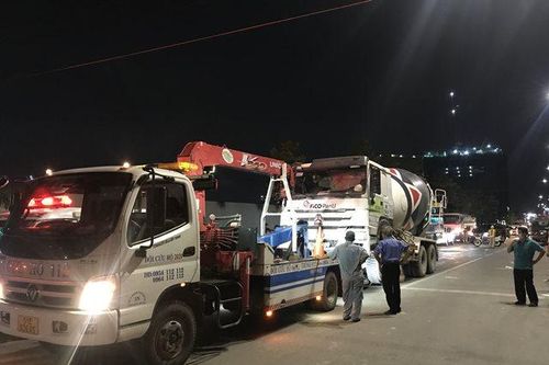 Tai nạn giao thông mới nhất hôm nay 21/5: Bị xe bồn cuốn vào gầm, người đàn ông đi xe máy tử vong tại chỗ