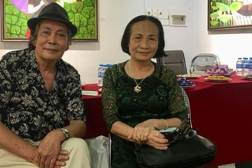 Xem tranh của nhà giáo Nguyễn Ngọc Dậu: Miền kí ức hiện dần lên tranh