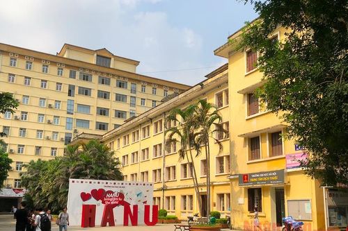 Các trường có thể cho sinh viên bảo vệ đồ án, làm khóa luận trực tuyến