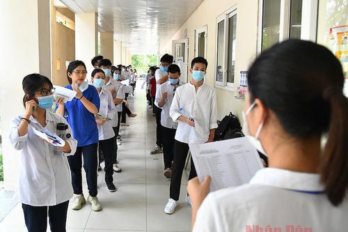 Hà Nội tăng khoảng 22 nghìn học sinh thi tốt nghiệp THPT