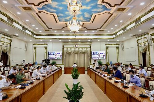 Quán ăn ven đường ở TP Hồ Chí Minh không được bán tại chỗ