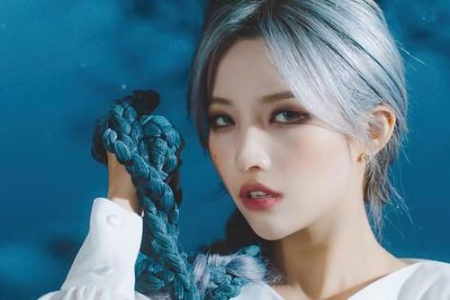 Tìm mọi cách để cứu lấy tương lai của (G)I-DLE, 'át chủ bài' Soyeon xuất kích