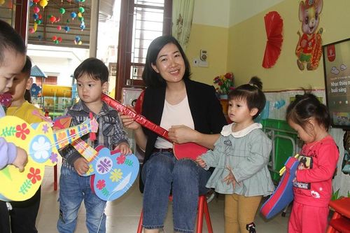 Những người cầm phấn làm du lịch trên 'đảo ngọc'