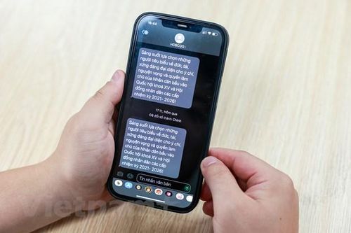 Các nhà mạng đồng loạt gửi thông báo tuyên truyền về ngày bầu cử